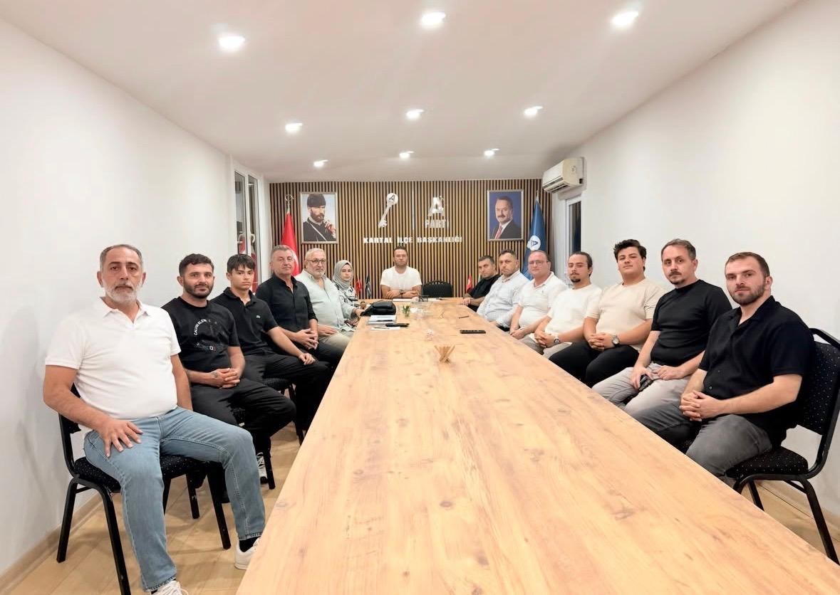 AP Kartal İlçe Başkanlığından Pazar Programı