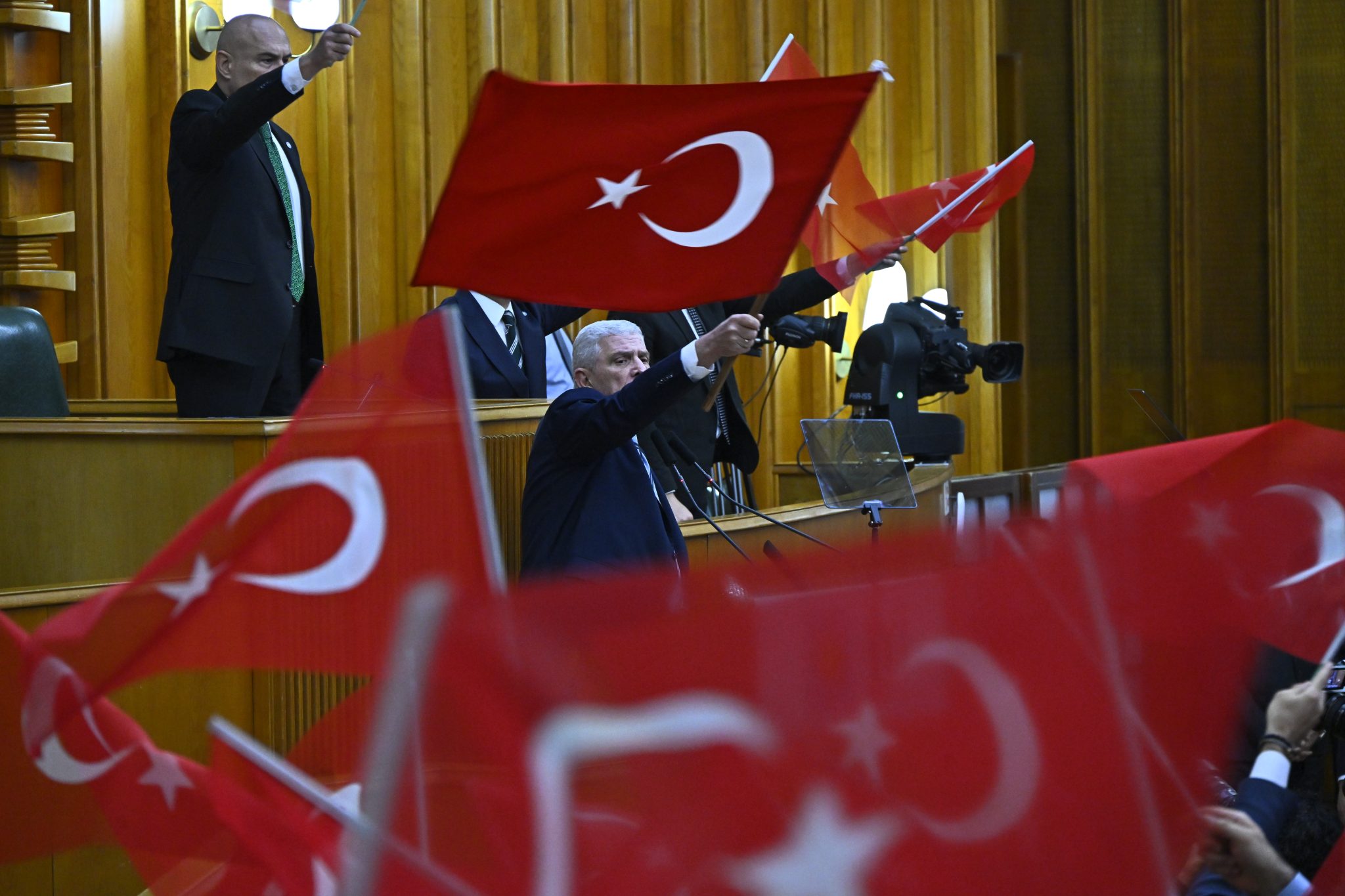 İYİ Parti’den Bayrak Mitingi