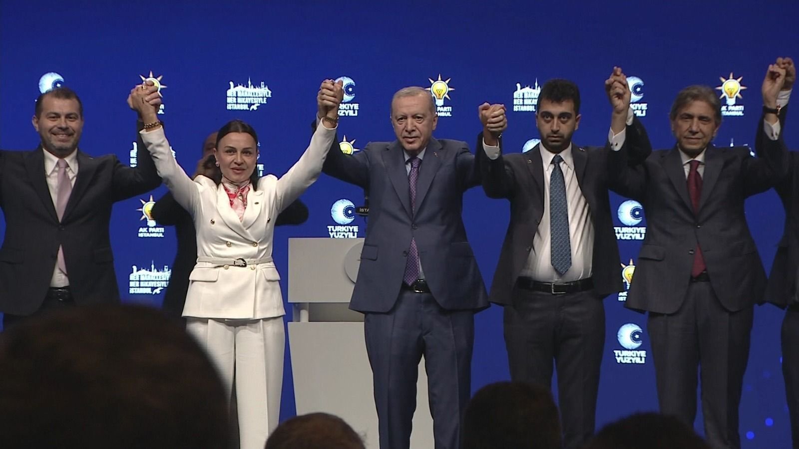 Eren Ali Bingöl AKP’ye Katıldı