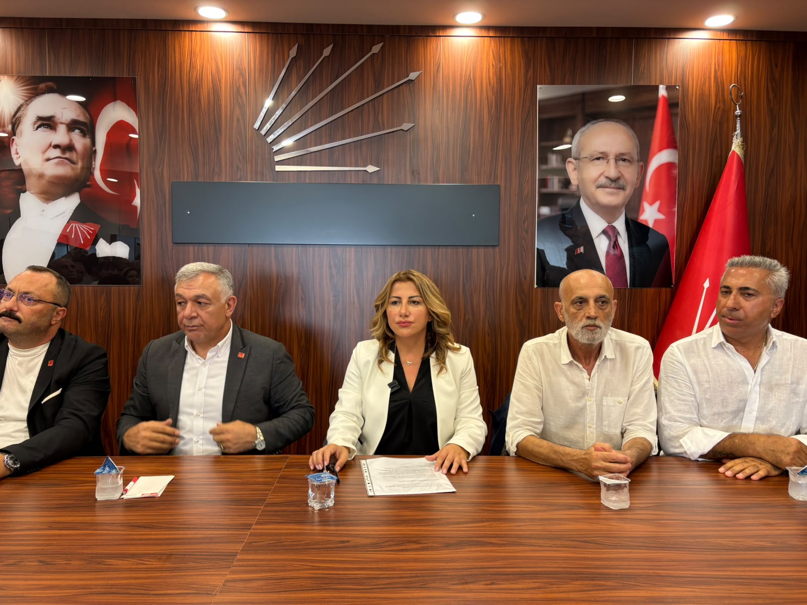 CHP’nin Butlan Yönetimi Tarafından Kartal İlçe Başkanlığına Atanan Büklü Devir Teslim Etkinliğinde Konuştu: ”Bizim Siyaset Anlayışımızda Biat Yoktur”