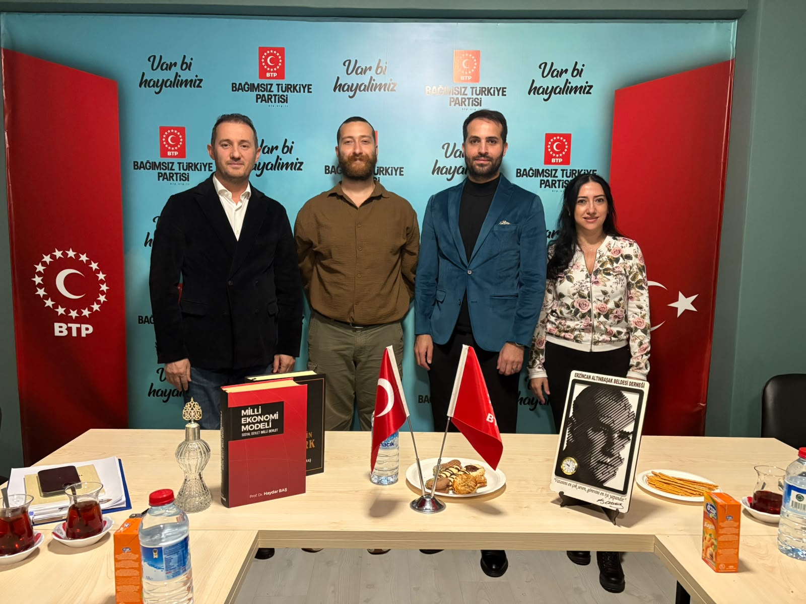 Barış Elbaş: “Bizim diğer partilerden farkımız, bir tezimizin ve fikrimizin olması”