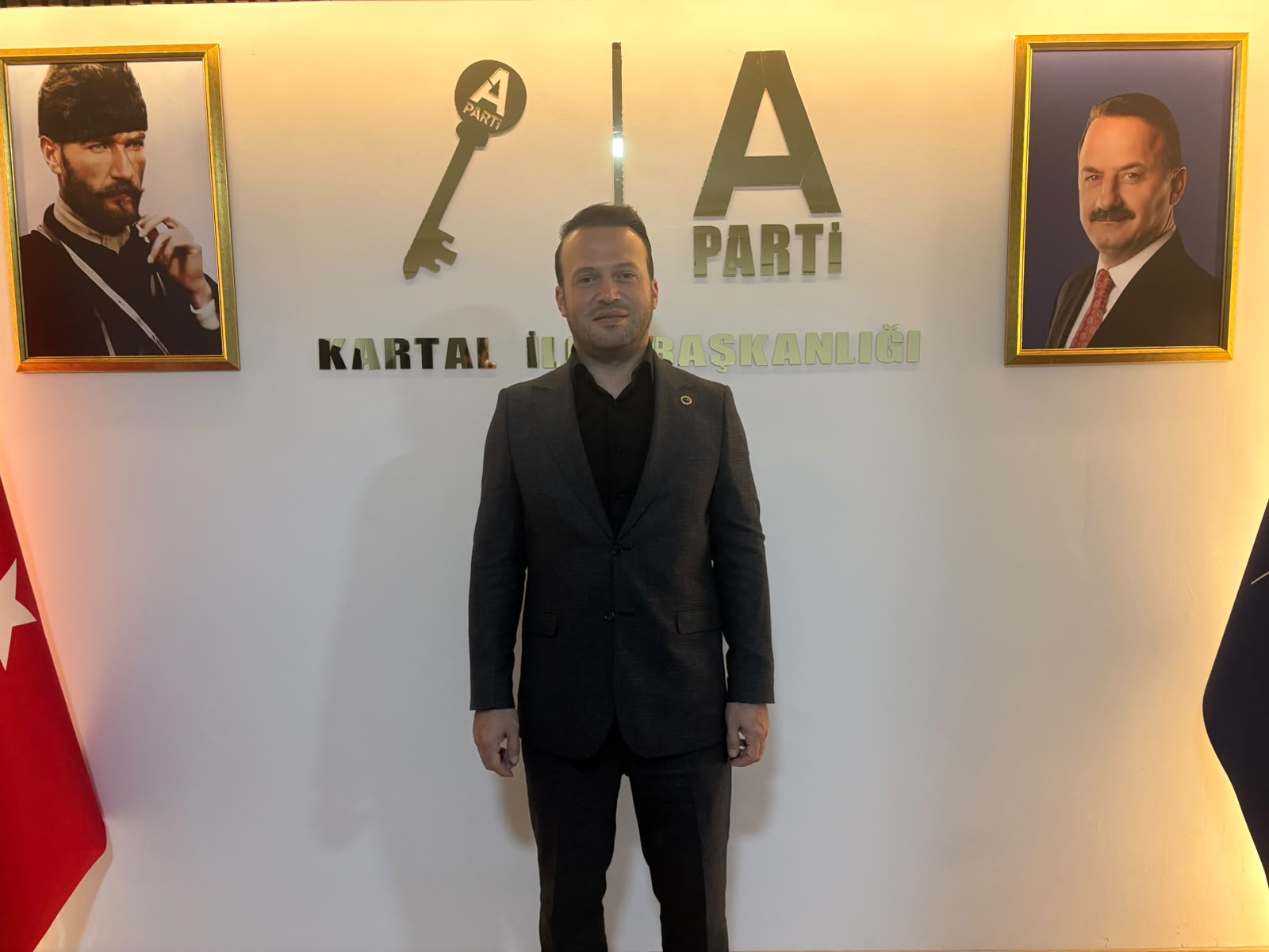 Yunus Şahin: Dünyaya liderlik anlatmakla olmaz önce kendi milletinin sesini duyacaksın